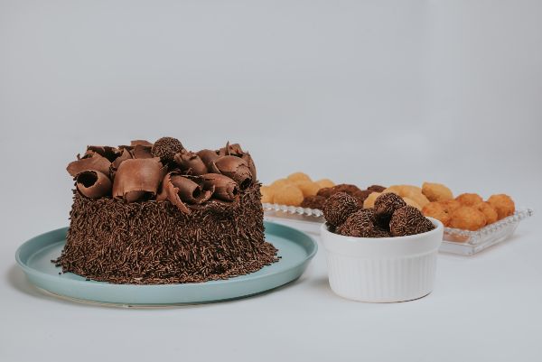 BOLO BRIGADEIRO